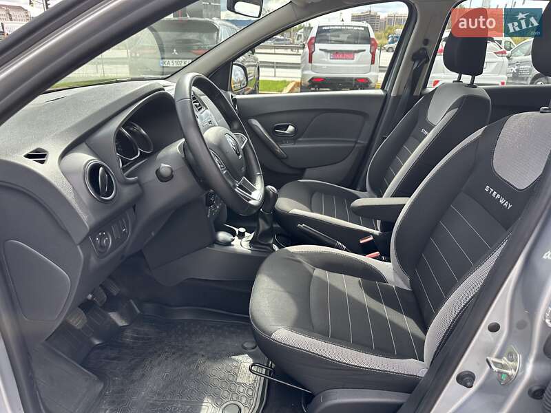 Хетчбек Renault Sandero StepWay 2020 в Києві