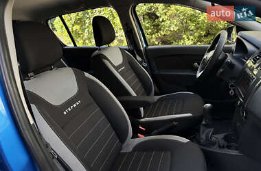 Хэтчбек Renault Sandero StepWay 2019 в 