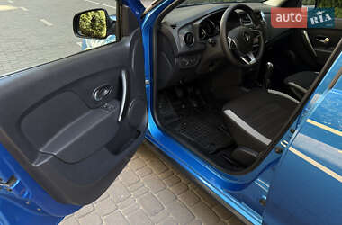 Хэтчбек Renault Sandero StepWay 2019 в 