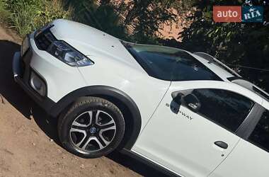 Хэтчбек Renault Sandero StepWay 2020 в 