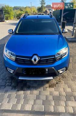 Renault Sandero StepWay 2016