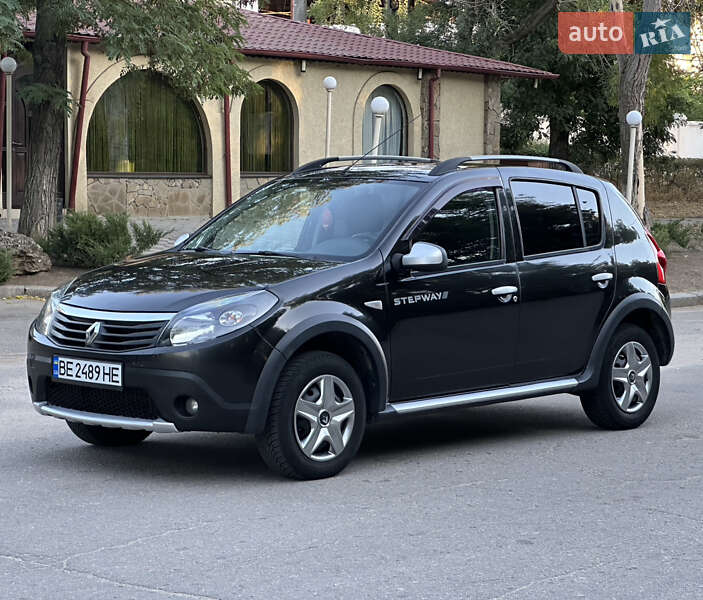 Внедорожник / Кроссовер Renault Sandero StepWay 2012 в 
