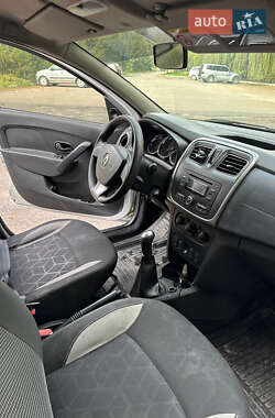 Внедорожник / Кроссовер Renault Sandero StepWay 2015 в 