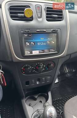 Внедорожник / Кроссовер Renault Sandero StepWay 2013 в 