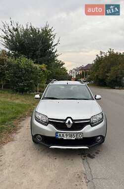 Внедорожник / Кроссовер Renault Sandero StepWay 2013 в 