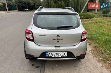 Внедорожник / Кроссовер Renault Sandero StepWay 2013 в 