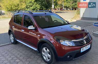 Внедорожник / Кроссовер Renault Sandero StepWay 2013 в 