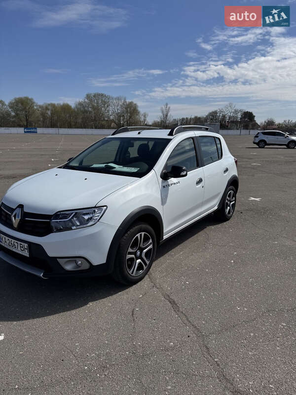 Хэтчбек Renault Sandero StepWay 2020 в Киеве