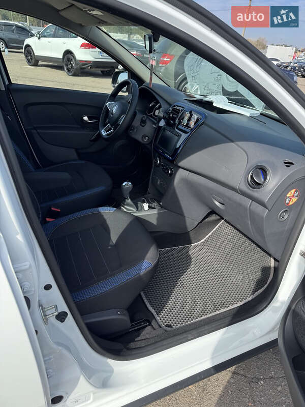 Хэтчбек Renault Sandero StepWay 2020 в Киеве