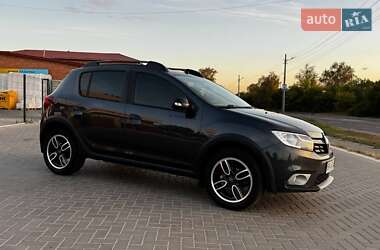 Хэтчбек Renault Sandero StepWay 2020 в 