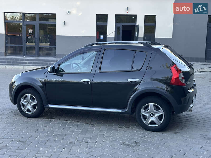 Внедорожник / Кроссовер Renault Sandero StepWay 2012 в Николаеве