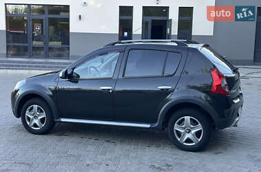 Внедорожник / Кроссовер Renault Sandero StepWay 2012 в 
