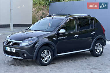 Внедорожник / Кроссовер Renault Sandero StepWay 2012 в 
