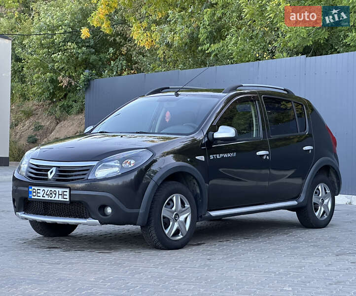 Внедорожник / Кроссовер Renault Sandero StepWay 2012 в Николаеве