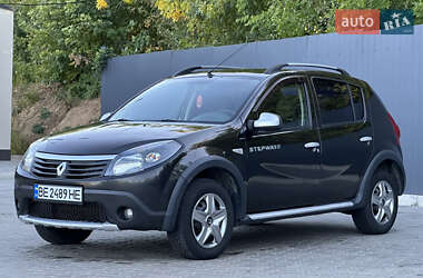 Внедорожник / Кроссовер Renault Sandero StepWay 2012 в 