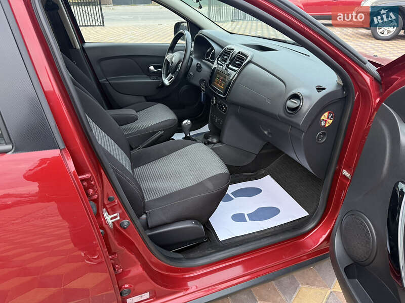 Хэтчбек Renault Sandero StepWay 2019 в Знаменке фото 10 Хэтчбек Renault Sandero StepWay 2019 в Знаменке