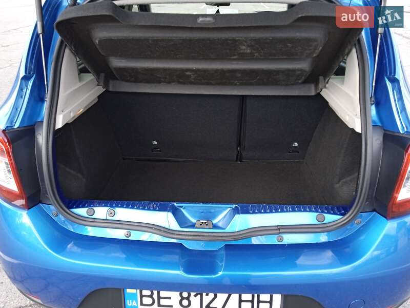 Внедорожник / Кроссовер Renault Sandero StepWay 2013 в Первомайске