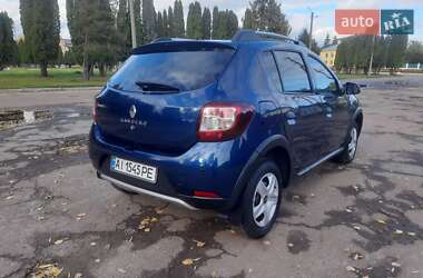 Хетчбек Renault Sandero StepWay 2016 в 