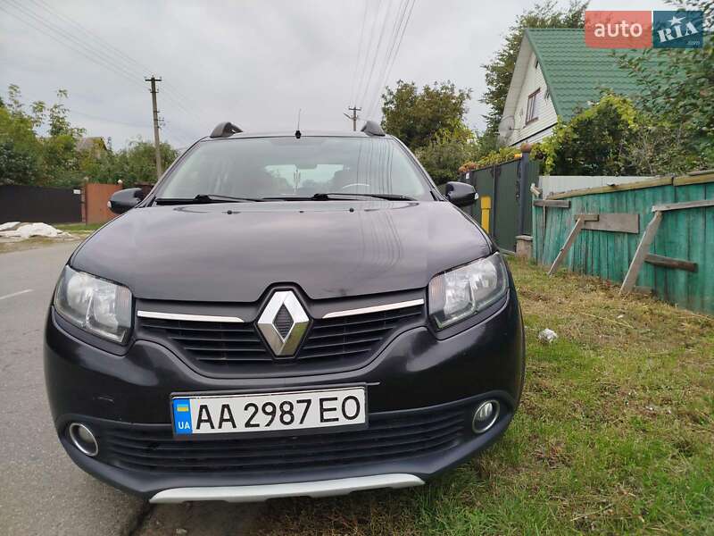 Позашляховик / Кросовер Renault Sandero StepWay 2014 в Києві