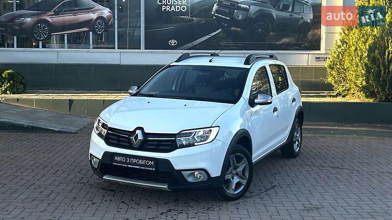 Хэтчбек Renault Sandero StepWay 2020 в 