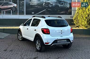 Хэтчбек Renault Sandero StepWay 2020 в 
