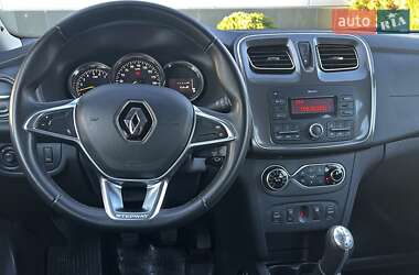 Хэтчбек Renault Sandero StepWay 2020 в 