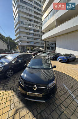 Позашляховик / Кросовер Renault Sandero StepWay 2013 в 