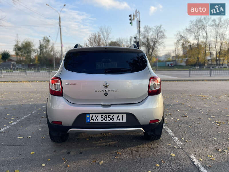 Позашляховик / Кросовер Renault Sandero StepWay 2015 в Харкові