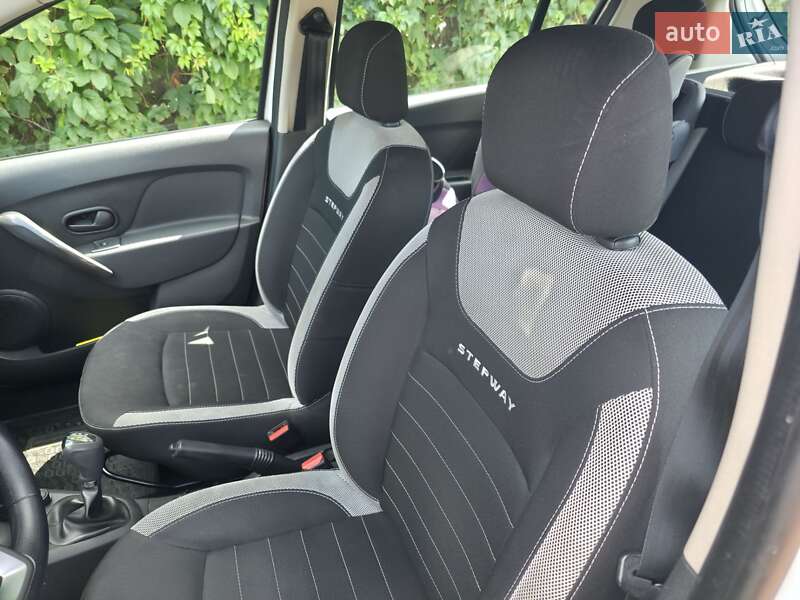 Хетчбек Renault Sandero StepWay 2017 в Києві