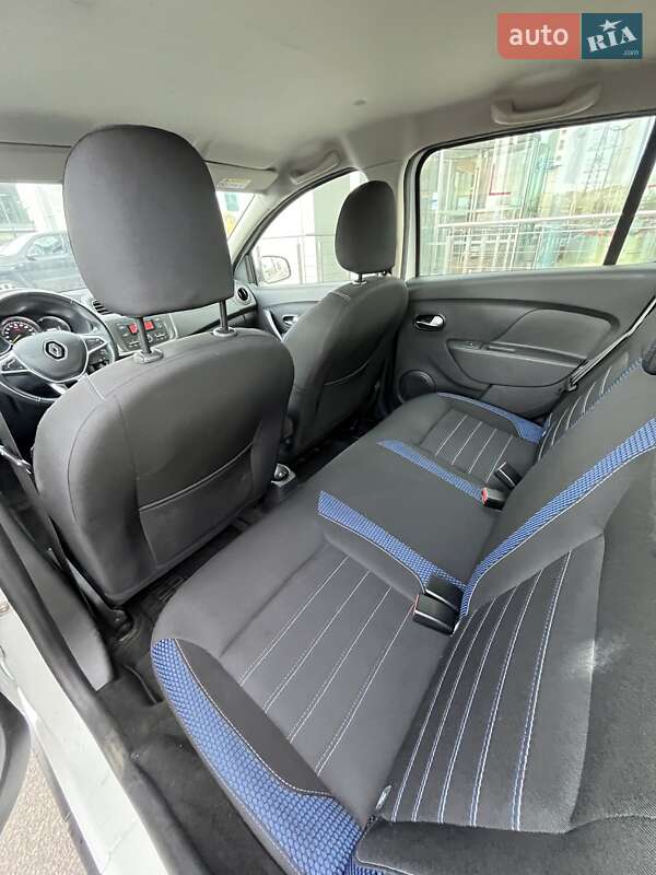 Хэтчбек Renault Sandero StepWay 2020 в Киеве фото 14 Хэтчбек Renault Sandero StepWay 2020 в Киеве