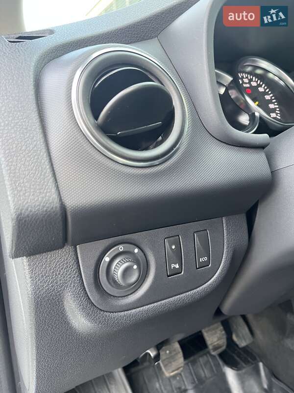 Хэтчбек Renault Sandero StepWay 2021 в Киеве