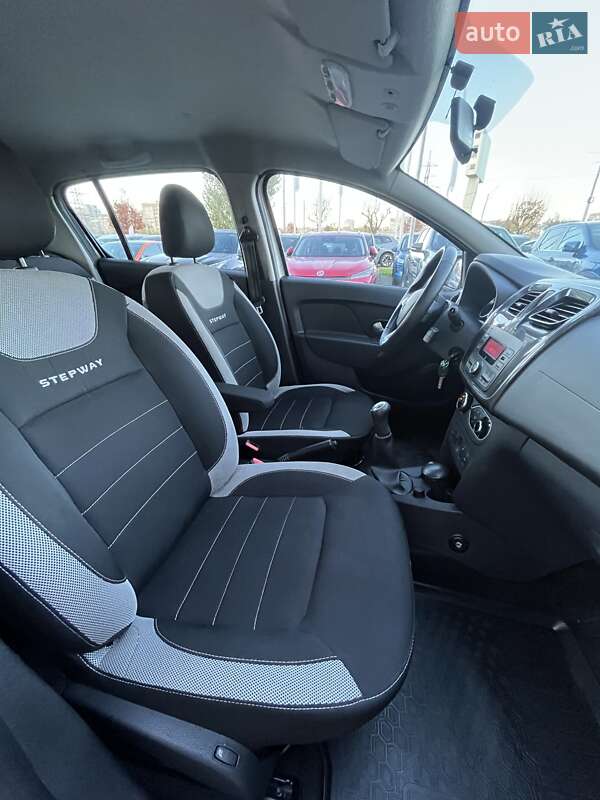 Хэтчбек Renault Sandero StepWay 2021 в Киеве фото 16 Хэтчбек Renault Sandero StepWay 2021 в Киеве