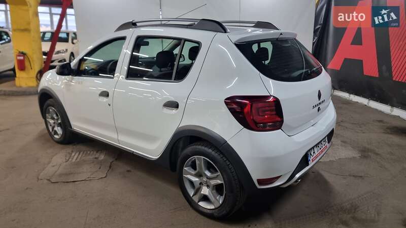 Хэтчбек Renault Sandero StepWay 2020 в Киеве фото 4 Хэтчбек Renault Sandero StepWay 2020 в Киеве