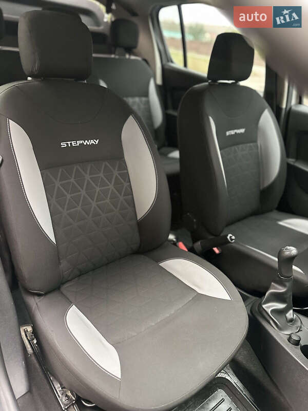 Позашляховик / Кросовер Renault Sandero StepWay 2013 в Кривому Розі фото 16 Позашляховик / Кросовер Renault Sandero StepWay 2013 в Кривому Розі