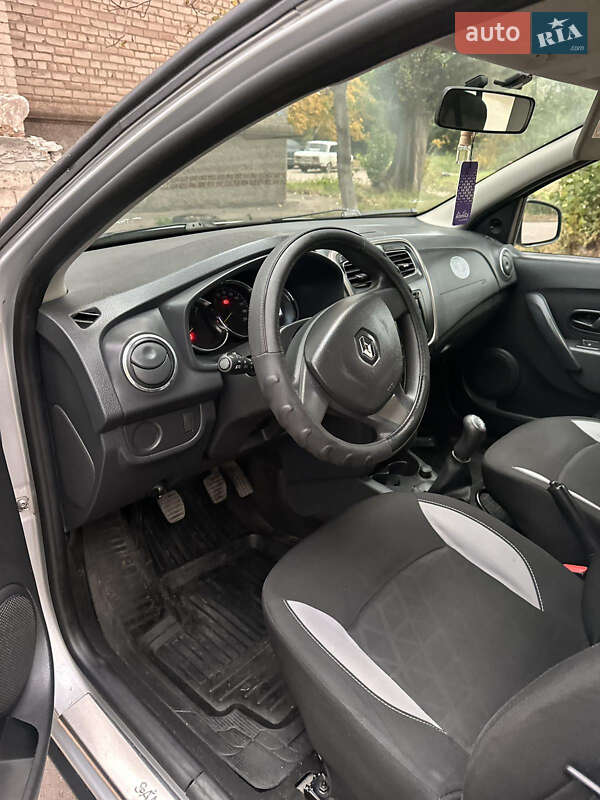 Позашляховик / Кросовер Renault Sandero StepWay 2013 в Кривому Розі фото 21 Позашляховик / Кросовер Renault Sandero StepWay 2013 в Кривому Розі