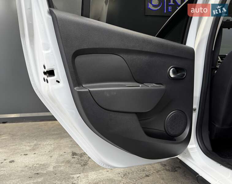 Хэтчбек Renault Sandero StepWay 2020 в Киеве