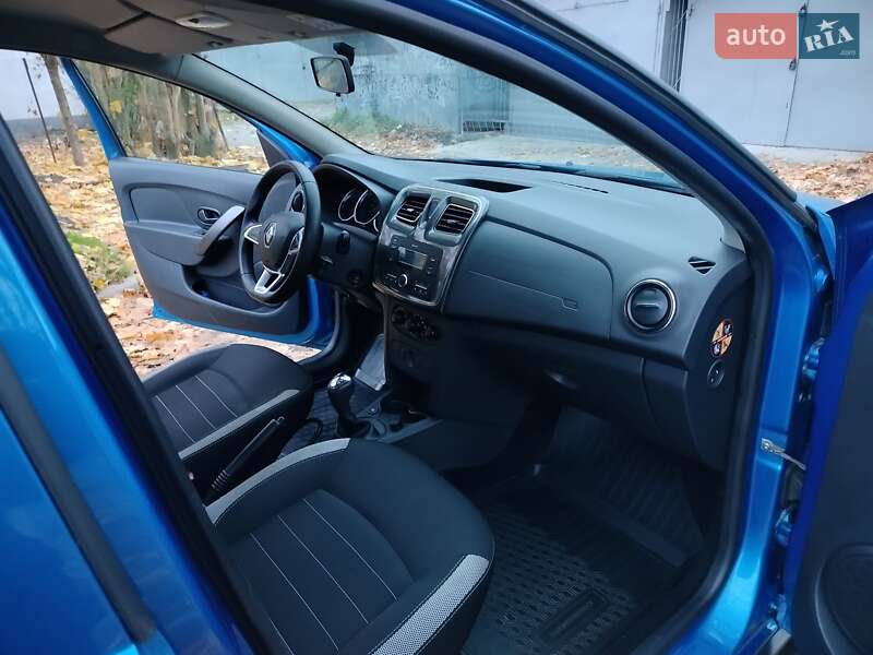 Хэтчбек Renault Sandero StepWay 2018 в Одессе