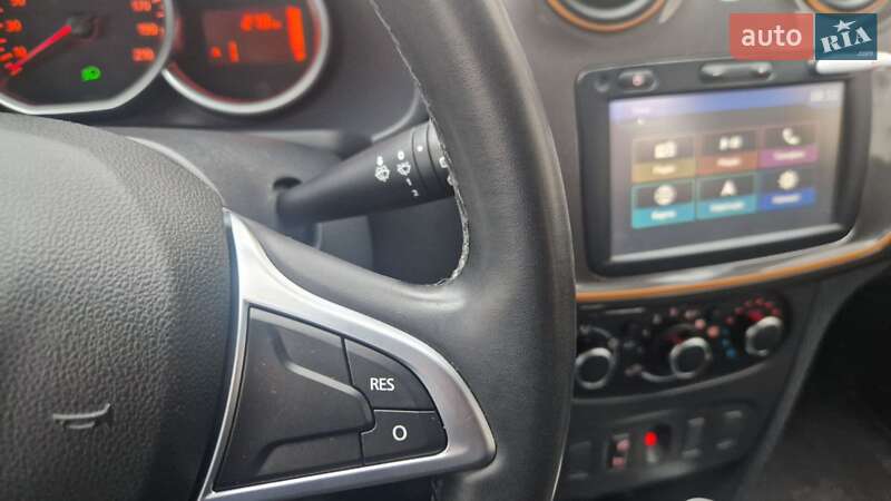 Внедорожник / Кроссовер Renault Sandero StepWay 2017 в Днепре