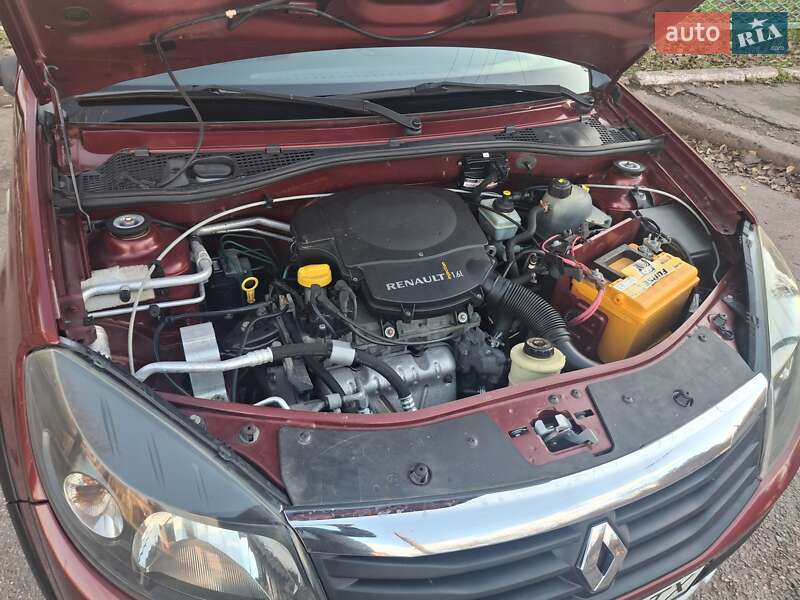 Внедорожник / Кроссовер Renault Sandero StepWay 2011 в Кривом Роге