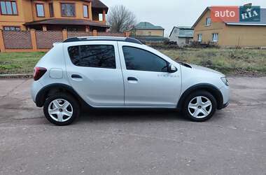 Позашляховик / Кросовер Renault Sandero StepWay 2015 в Кролевці
