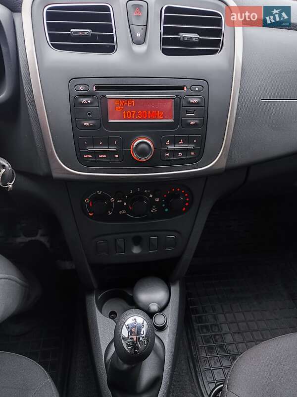 Позашляховик / Кросовер Renault Sandero StepWay 2015 в Кролевці