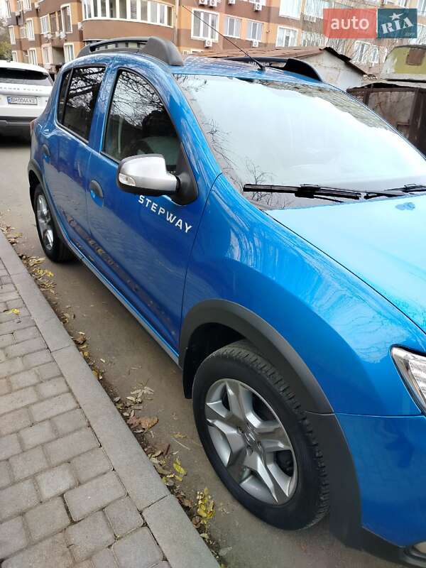 Хетчбек Renault Sandero StepWay 2018 в Одесі фото 3 Хетчбек Renault Sandero StepWay 2018 в Одесі