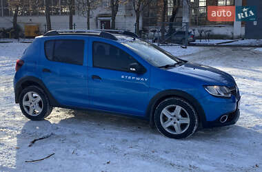 Позашляховик / Кросовер Renault Sandero StepWay 2013 в Львові