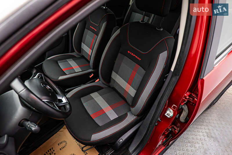 Хэтчбек Renault Sandero StepWay 2019 в Киеве