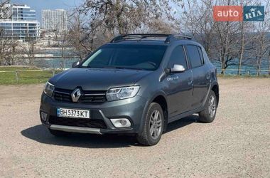 Хэтчбек Renault Sandero StepWay 2017 в Одессе