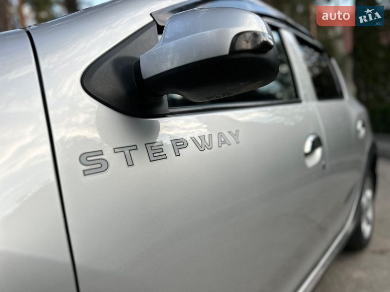 Позашляховик / Кросовер Renault Sandero StepWay 2013 в Нетішині