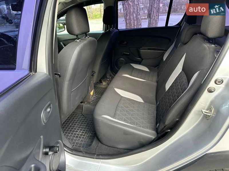 Позашляховик / Кросовер Renault Sandero StepWay 2013 в Нетішині