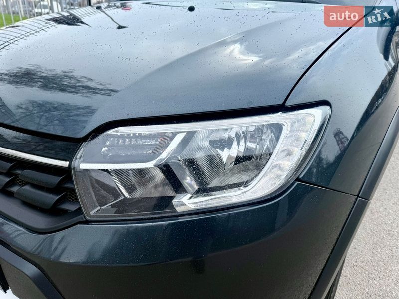 Хэтчбек Renault Sandero StepWay 2017 в Киеве