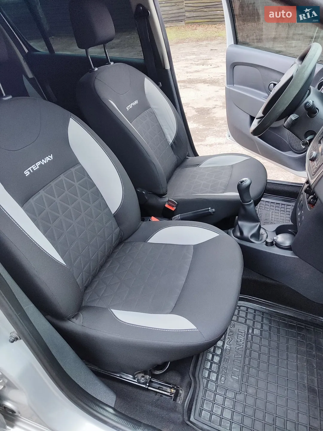 2015 Renault Sandero - мініатюра 16