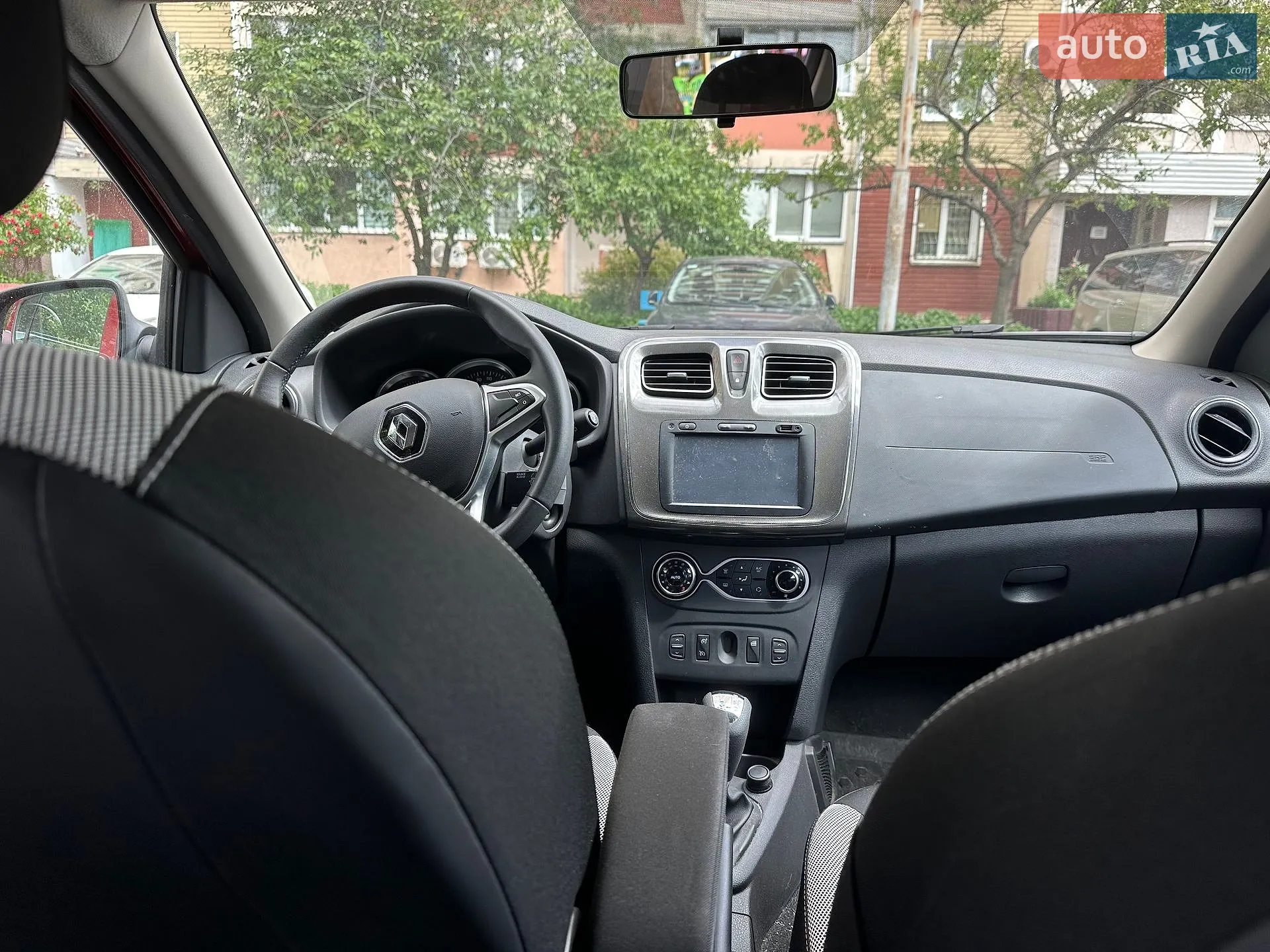 2017 Renault Sandero - мініатюра 10